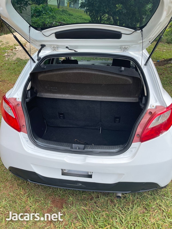 Mazda Demio 1,3L 2012-7