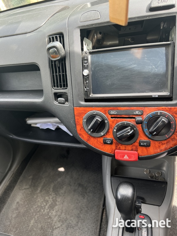 Nissan AD Wagon 1,5L 2015-5