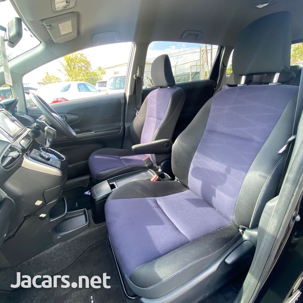 Toyota Wish 1,8L 2013-7