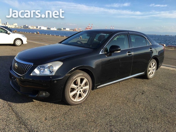 Toyota Crown 4,6L 2013-1