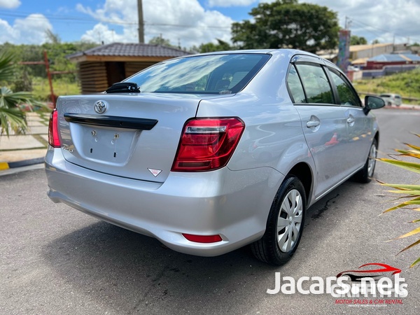 Toyota Axio 1,5L 2017-4