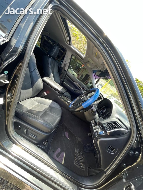 Toyota Crown 3,5L 2013-9