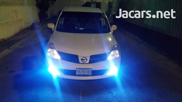 Nissan Tiida 1,5L 2012-3