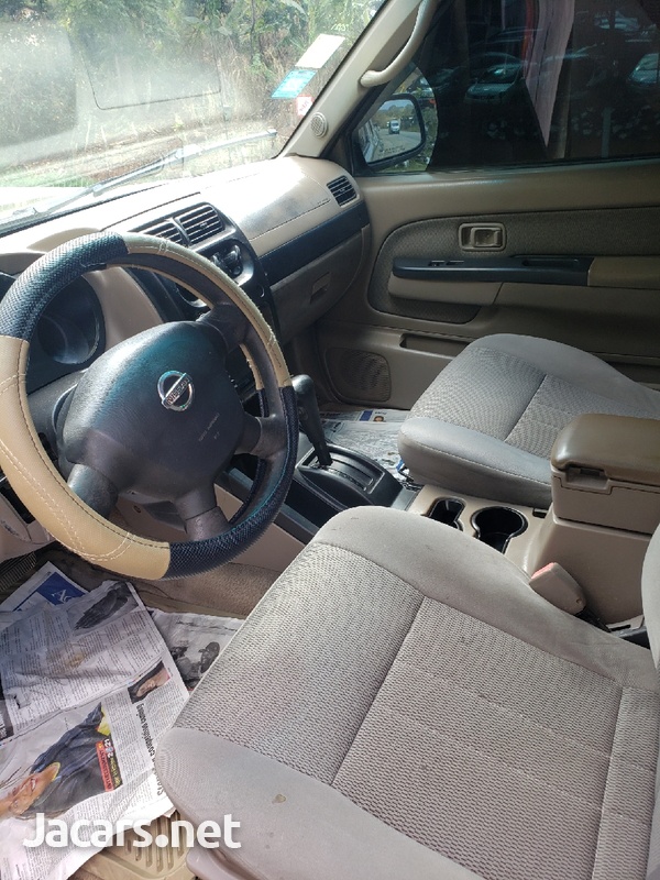 Nissan Frontier 2,0L 2002-8