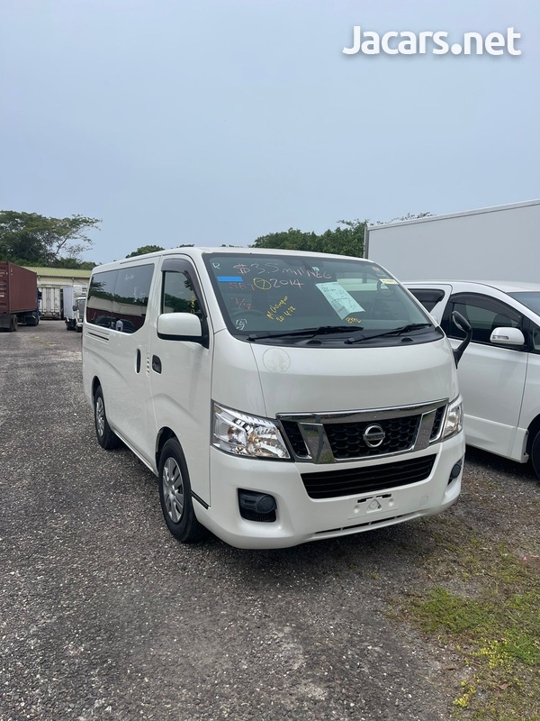 Nissan Caravan 2,5L 2014-3