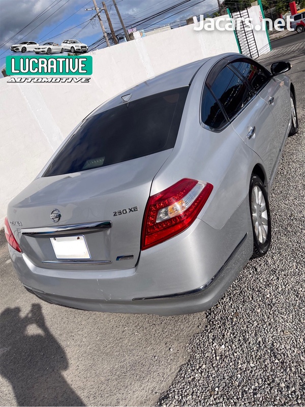 Nissan Teana 2,3L 2011-4