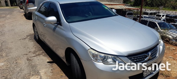 Toyota Mark X 2,5L 2012-3