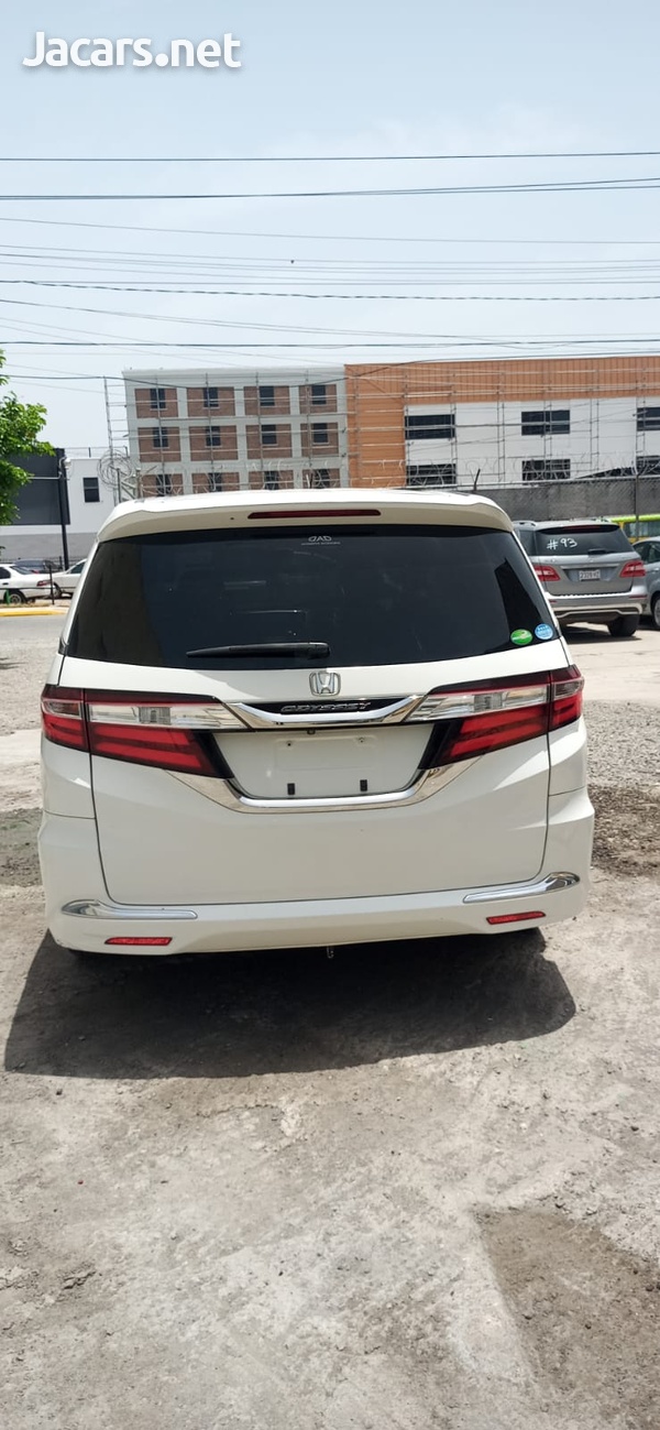 Honda Odyssey 1,8L 2014-4