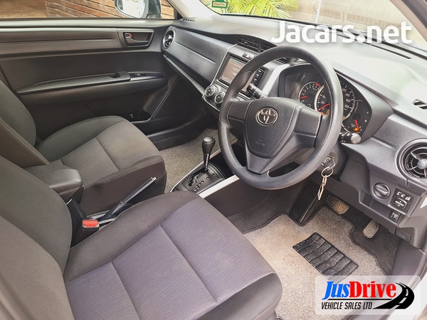 Toyota Fielder 1,5L 2015-9