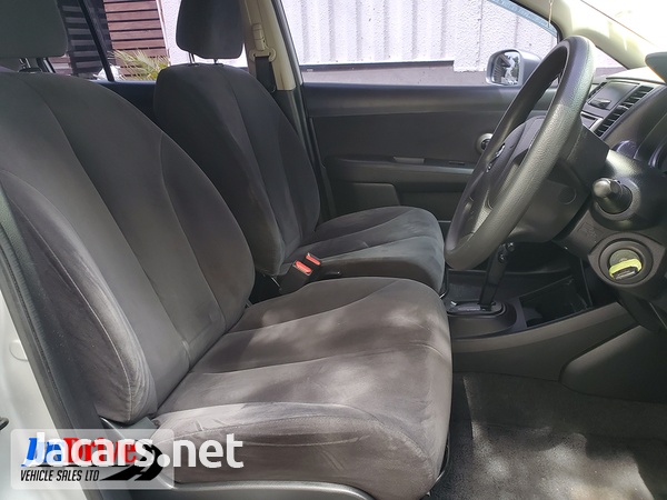 Nissan Tiida 1,5L 2011-7