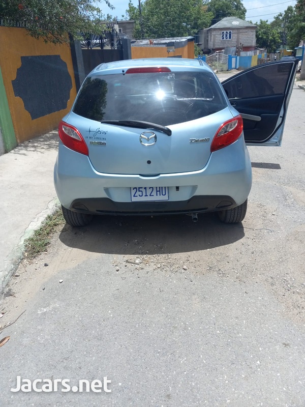 Mazda Demio 1,5L 2010-4