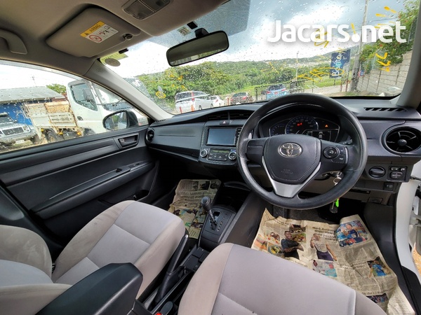 Toyota Axio 1,5L 2016-3
