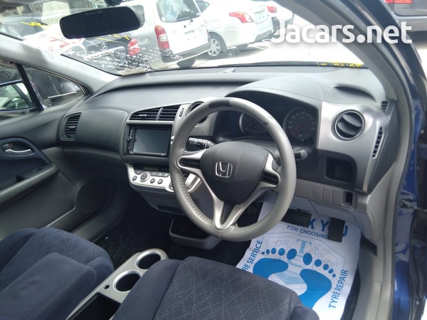 Honda Stream 1,8L 2012-5