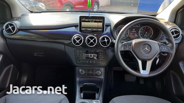 Mercedes-Benz B-Class 1,6L 2012-7
