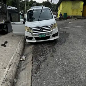 Honda Stepwgn Spada