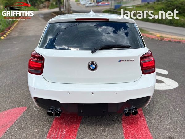 BMW 1-Series 3,0L 2013-6