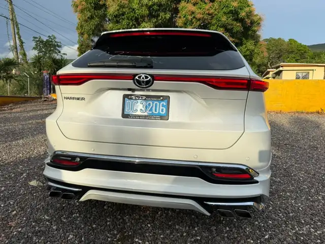 Toyota Harrier 2,0L 2021, Saint Elizabeth - 8