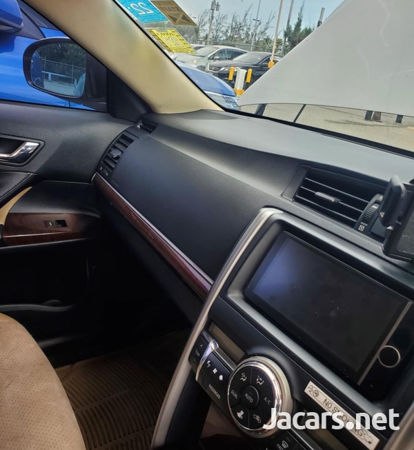 Toyota Mark X 2,4L 2013-10