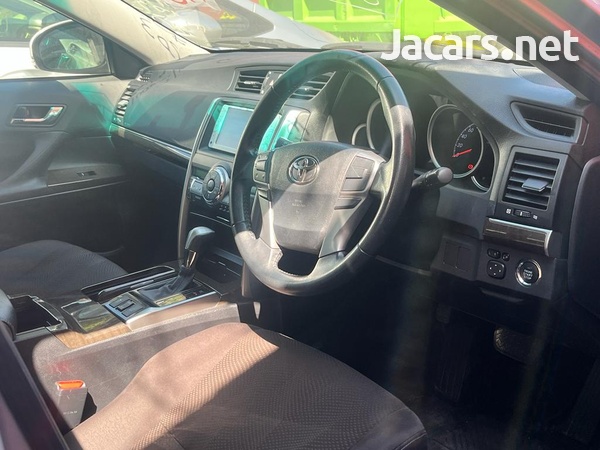 Toyota Mark X 2,5L 2013-6