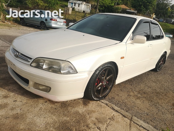 Honda Torneo 2,0L 2002-1