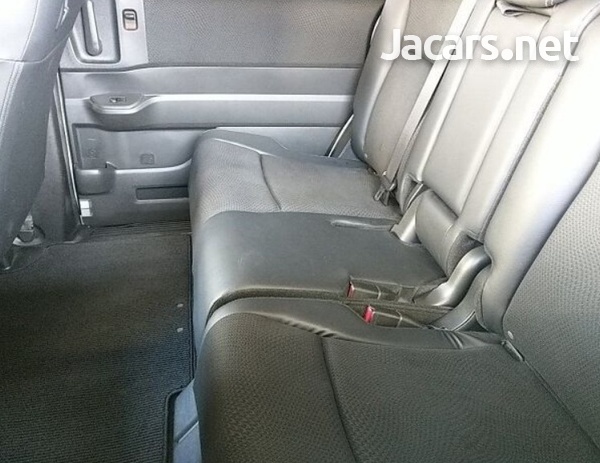 Honda Stepwgn Spada 2,0L 2013-7