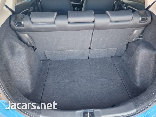 Honda Fit 1,3L 2017-14