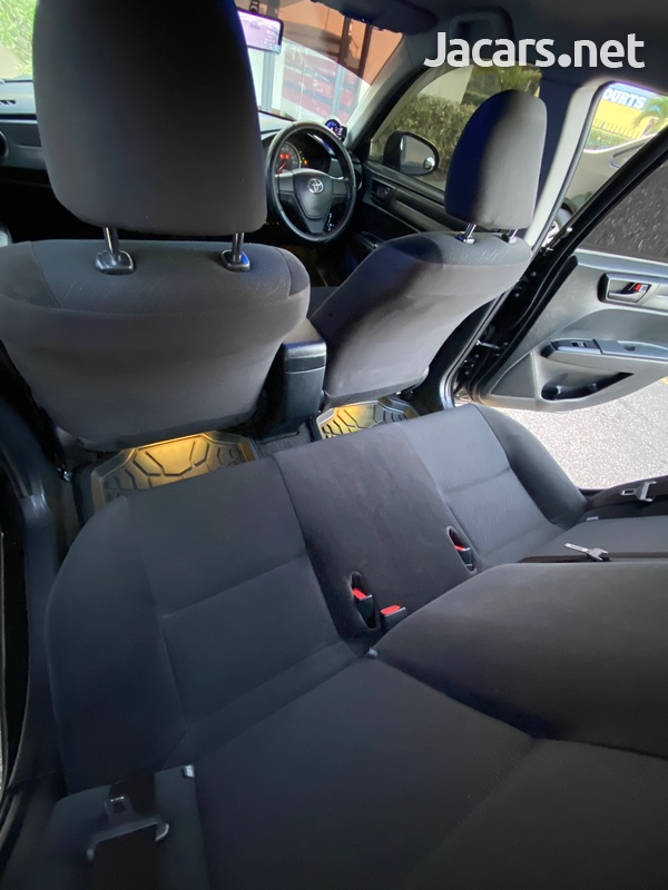 Toyota Axio 1,5L 2017-11