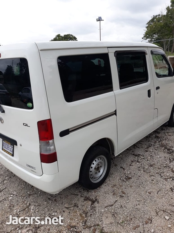 Toyota Town Ace 1,8L 2013-2