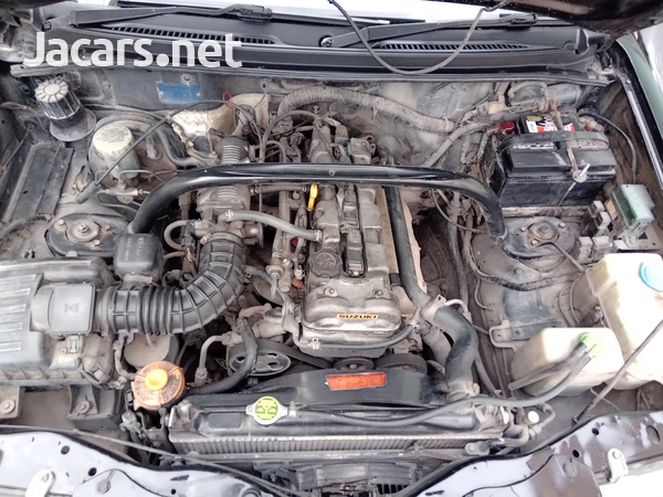 Suzuki Grand Vitara 2,0L 2000-9