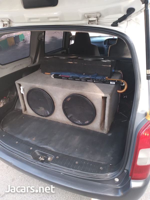 Toyota Probox 1,5L 2014-3