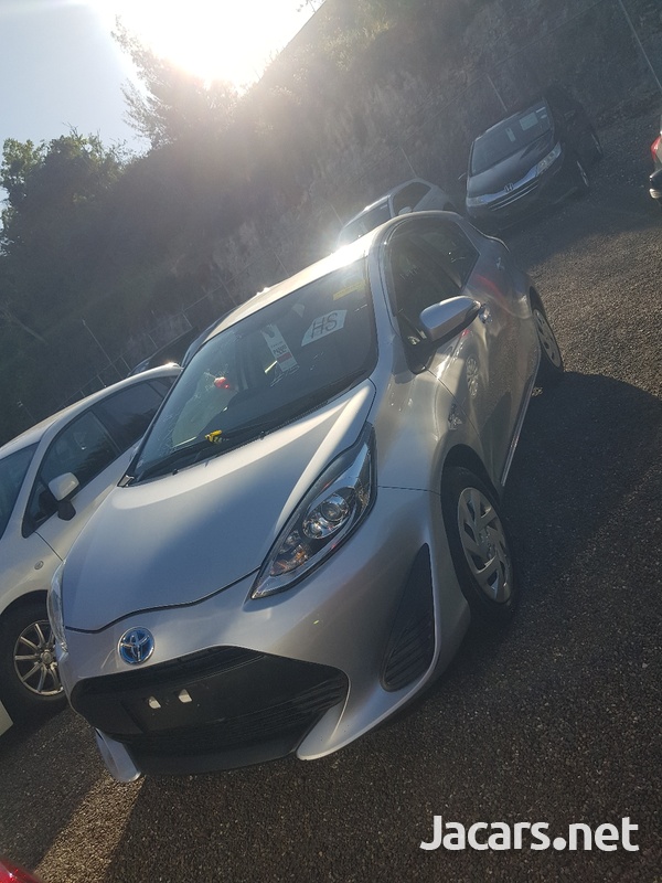 Toyota Aqua 1,5L 2016-2