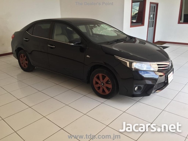 Toyota Corolla Altis 1,6L 2014-3