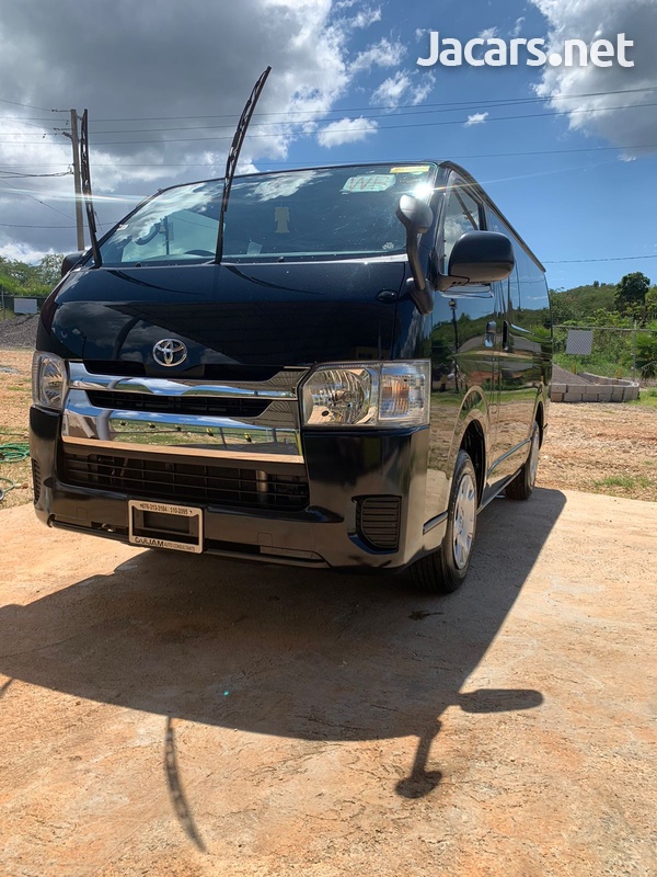Toyota Hiace 3,0L 2016-1