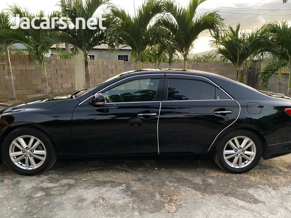Toyota Mark X 2,5L 2013-4