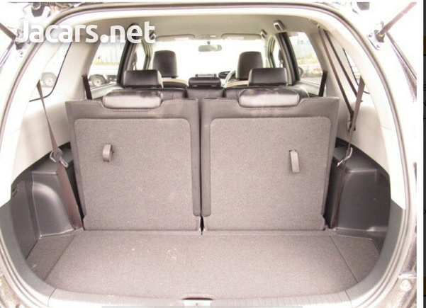 Toyota Wish 1,8L 2013-6