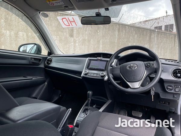 Toyota Fielder 1,5L 2016-12