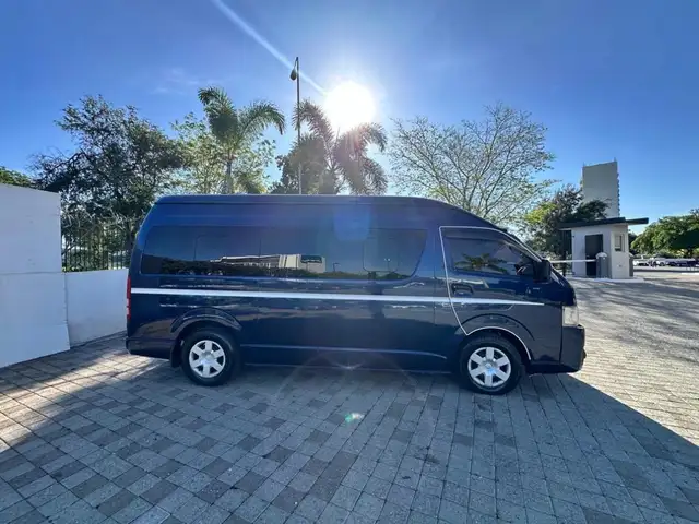 2017 Toyota Hiace Turbo Diesel, Kingston