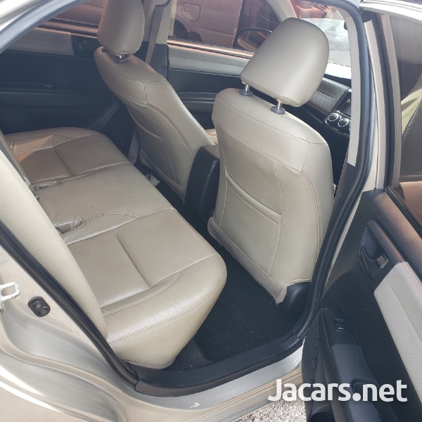 Toyota Axio 1,5L 2014-3