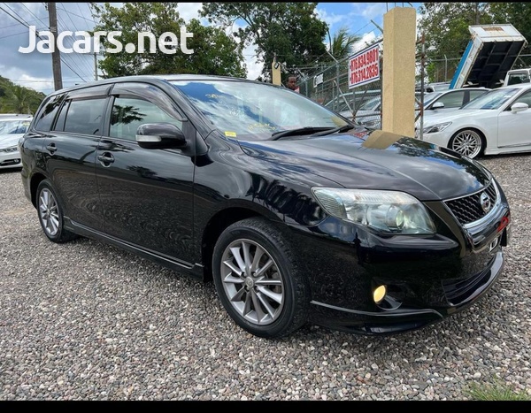 Toyota Fielder 1,8L 2012-2