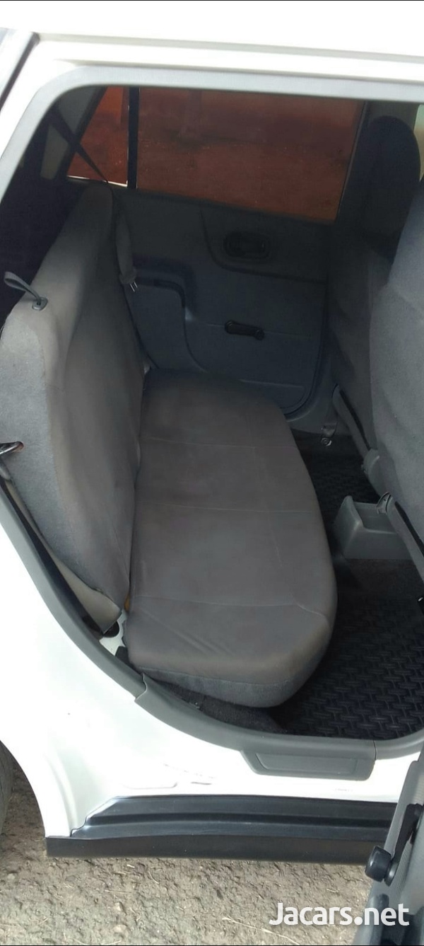 Nissan AD Wagon 1,5L 2014-7