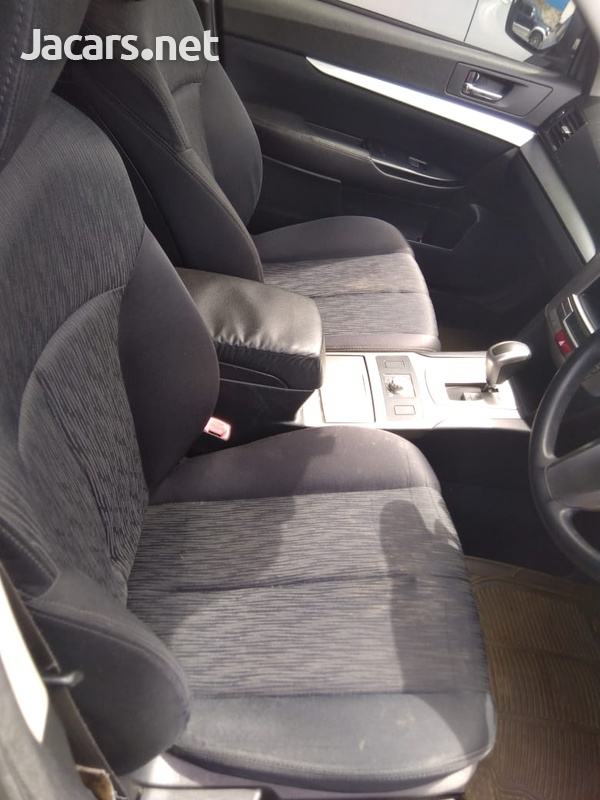 Subaru Legacy 2,0L 2011-4