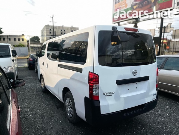 2015 Nissan NV350 Caravan Pure drive-4