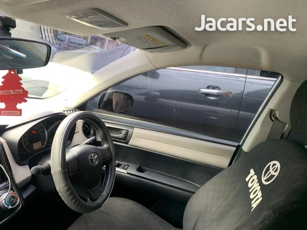 Toyota Axio 1,5L 2014-1