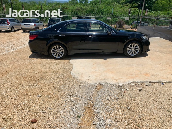 Toyota Crown 3,5L 2016-11