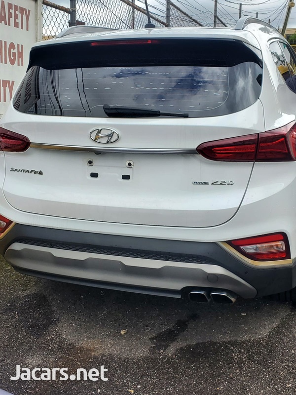 Hyundai Santa Fe 2,2L 2019-4