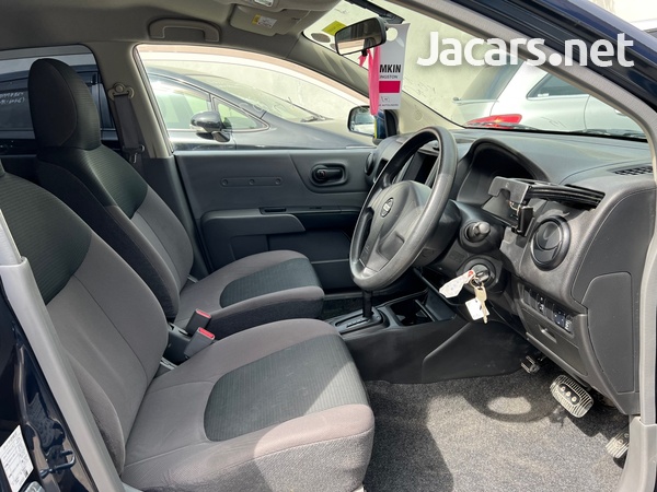 Nissan AD Wagon 1,5L 2017-7