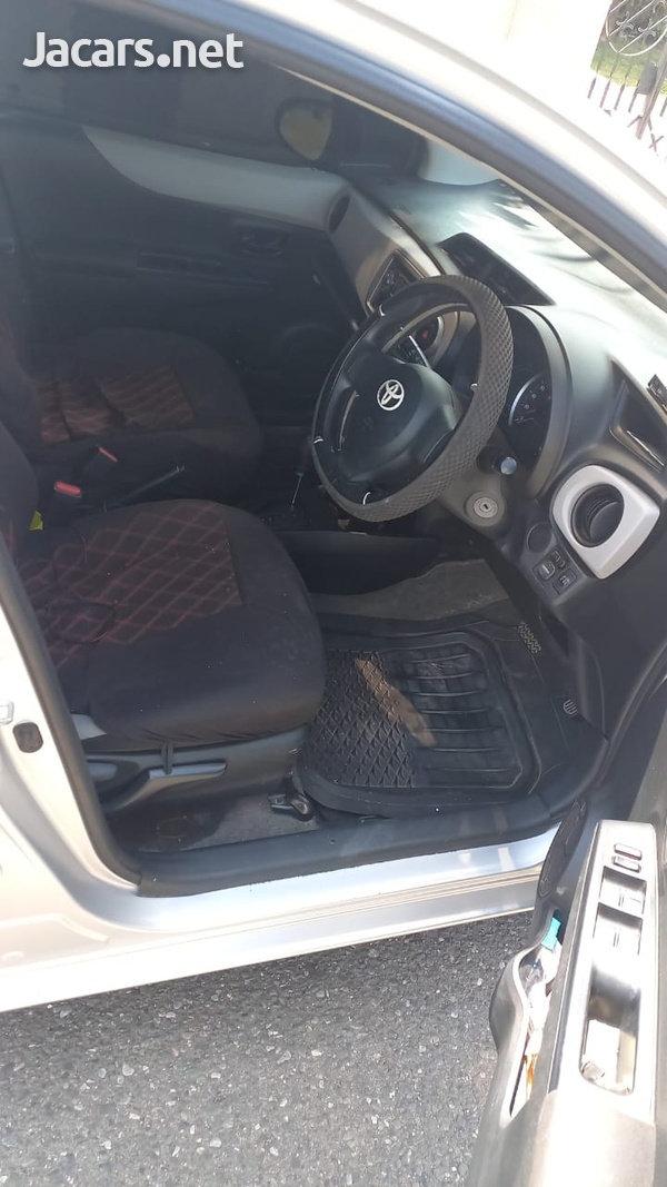 Toyota Vitz 1,0L 2012-2