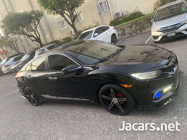 Honda Civic 1,5L 2016-3