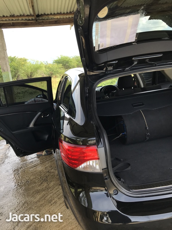 Toyota Avensis 2,0L 2013-3