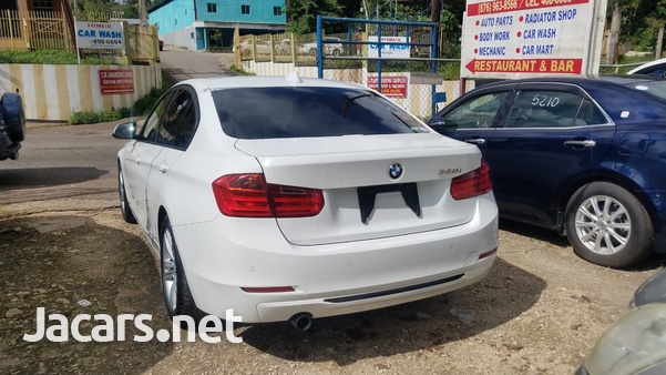 BMW 3-Series 2,0L 2013-4